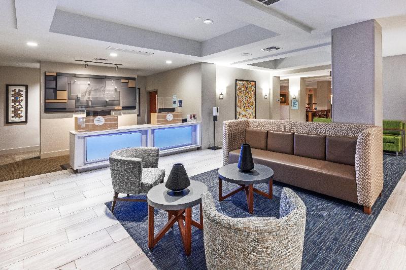 هتل Holiday Inn Express & Suites West By Ihg