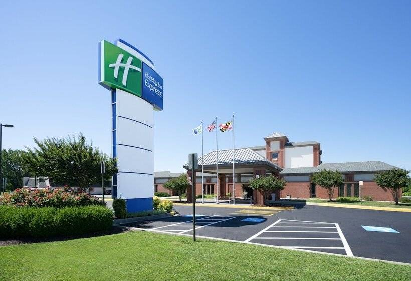 בית מלון כפרי Holiday Inn Express Cambridge, An Ihg