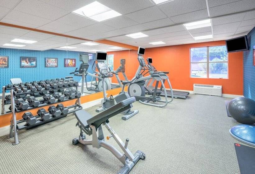 בית מלון כפרי Holiday Inn Express Cambridge, An Ihg