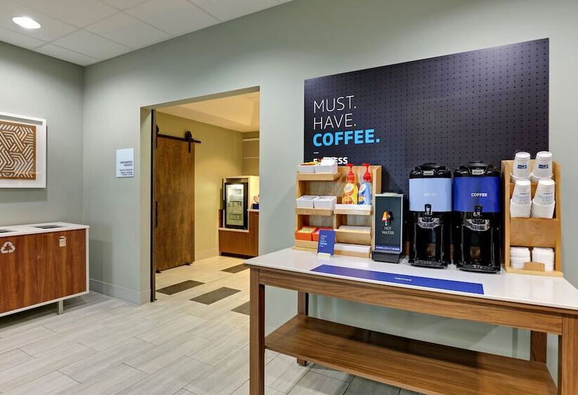 בית מלון כפרי Holiday Inn Express Campbellsville, An Ihg