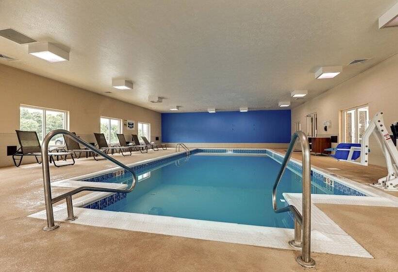 בית מלון כפרי Holiday Inn Express Campbellsville, An Ihg