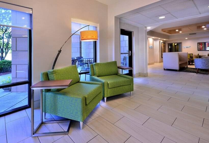 בית מלון כפרי Holiday Inn Express Durham, An Ihg