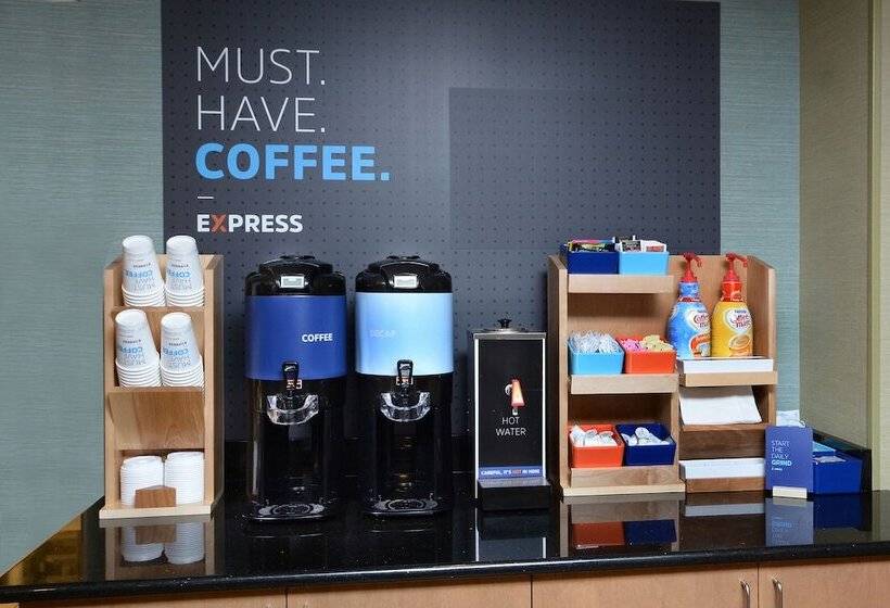 בית מלון כפרי Holiday Inn Express Durham, An Ihg