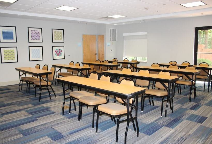 酒店 Holiday Inn Express Forest City, An Ihg