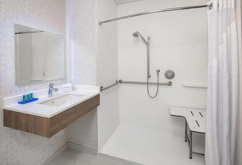 فندق Holiday Inn Express Ontario, An Ihg