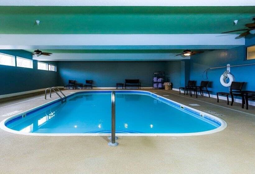 ホテル Holiday Inn Express Osage Beach   Lake Of The Ozarks, An Ihg