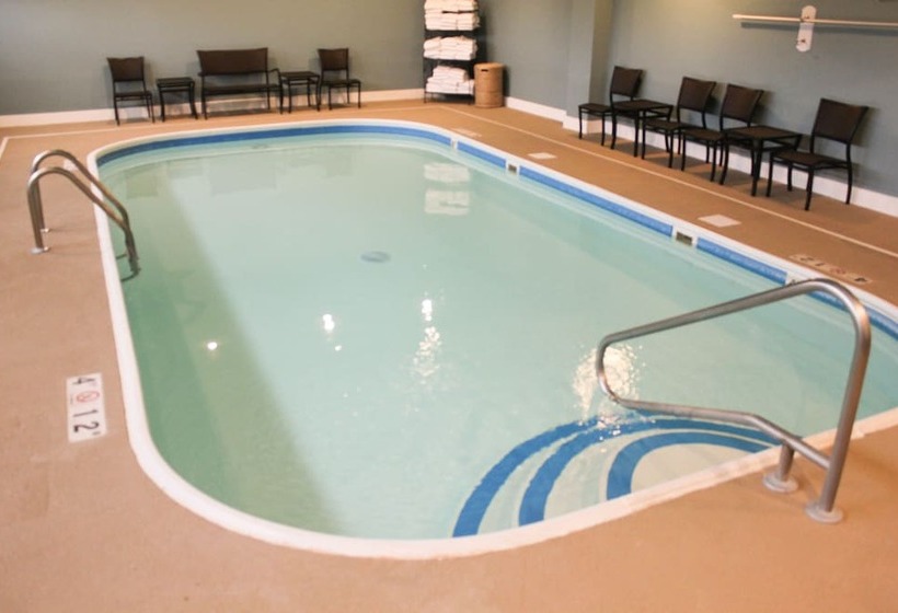 ホテル Holiday Inn Express Osage Beach   Lake Of The Ozarks, An Ihg