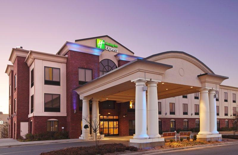 فندق Holiday Inn Express & Suites Pine Bluff/pines Mall, An Ihg