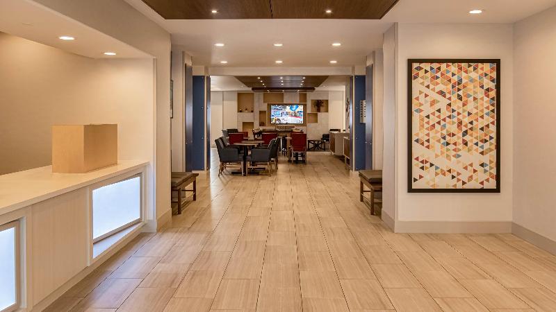 בית מלון כפרי Holiday Inn Express Porterville, An Ihg