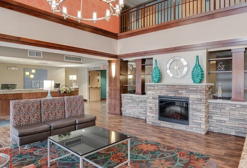 فندق Holiday Inn Express And Suites St. Cloud, An Ihg