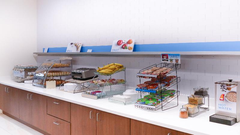 酒店 Holiday Inn Express St. Petersburg North / I 275, An Ihg