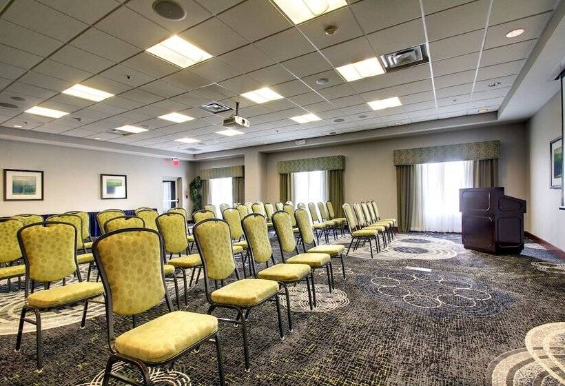 هتل Holiday Inn Express & Suites Columbus At Northlake, An Ihg
