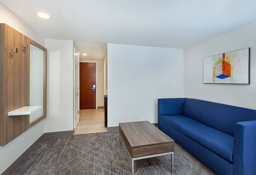 בית מלון כפרי Holiday Inn Express & Suites Columbus At Northlake, An Ihg