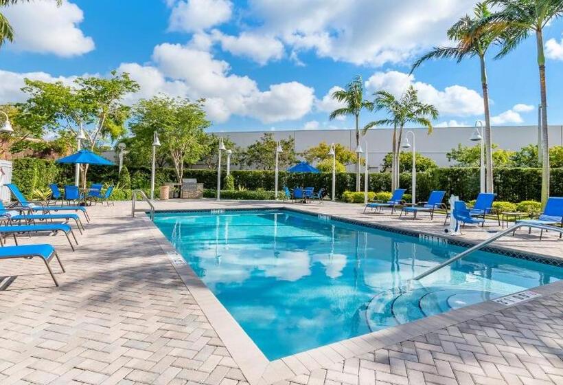 فندق Holiday Inn Express & Suites Miami Kendall, An Ihg