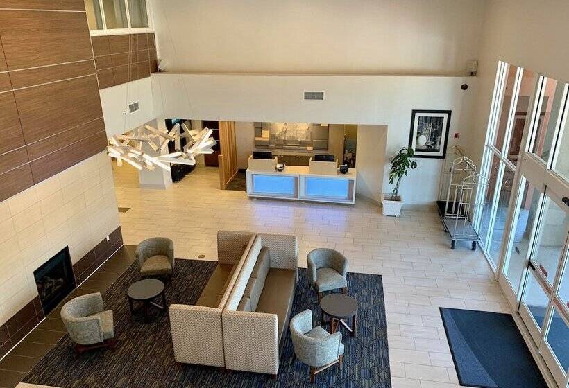 בית מלון כפרי Holiday Inn Express & Suites Tracy, An Ihg