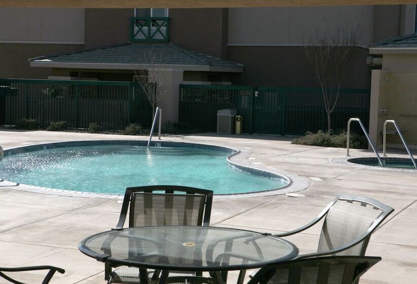 호텔 Holiday Inn Express Tehachapi, An Ihg