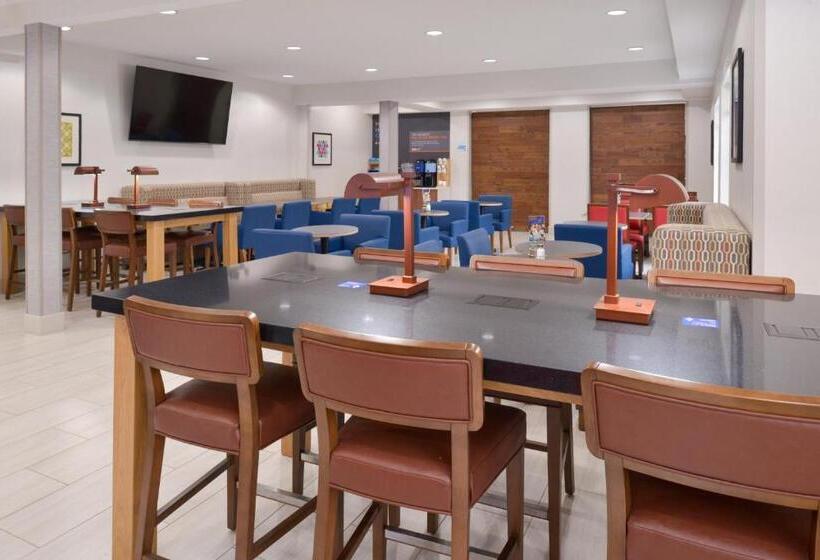 호텔 Holiday Inn Express Wixom, An Ihg