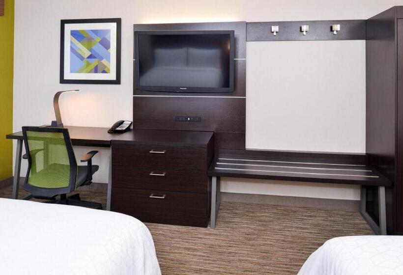 Отель Holiday Inn Express Wixom, An Ihg