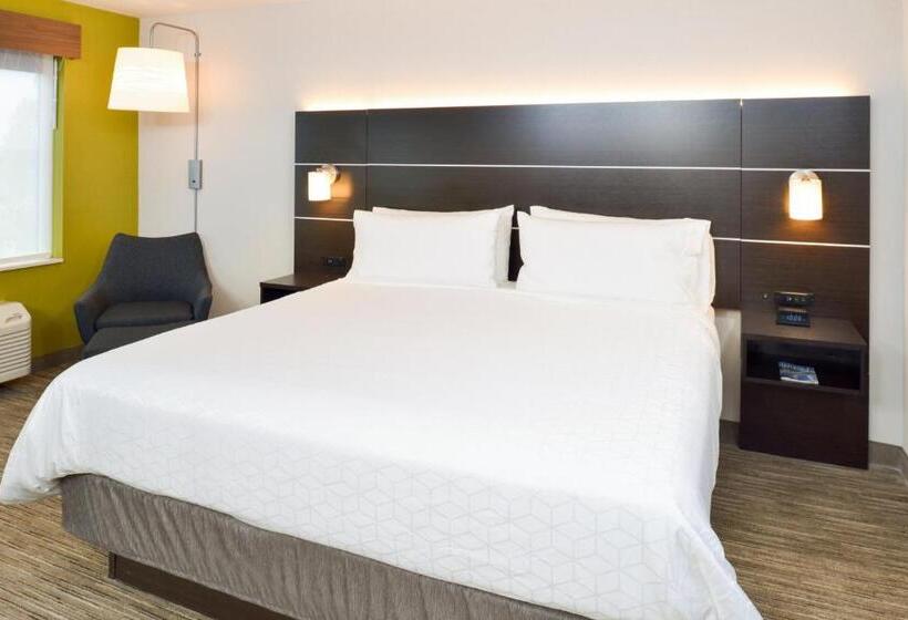 Отель Holiday Inn Express Wixom, An Ihg