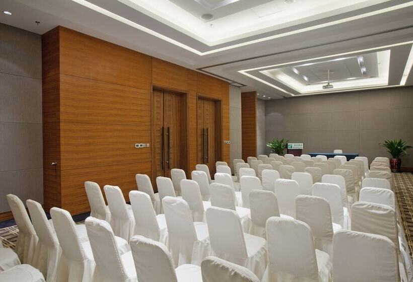 בית מלון כפרי Holiday Inn Mudanjiang, An Ihg