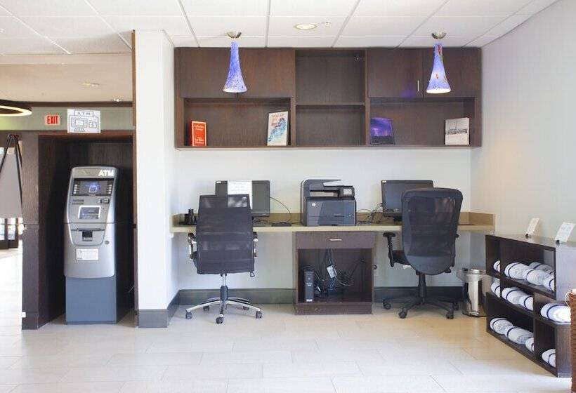 فندق Holiday Inn & Suites Spring   The Woodlands