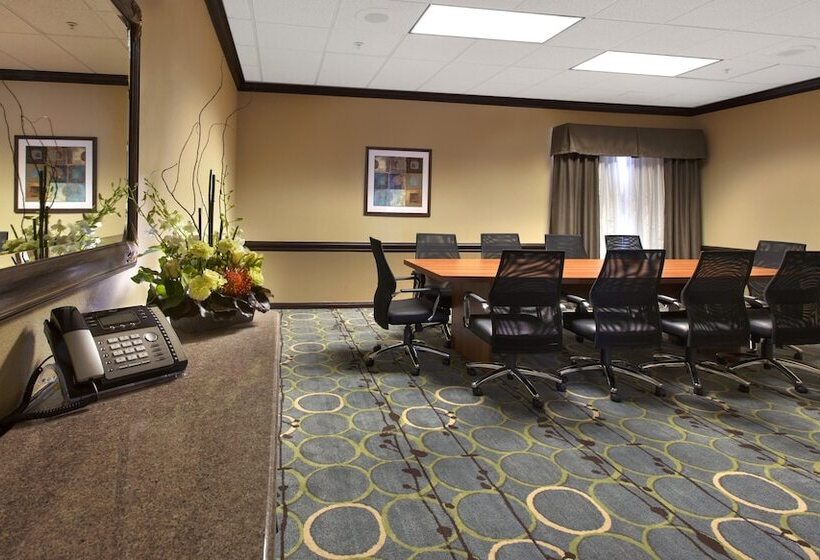 فندق Holiday Inn & Suites Spring   The Woodlands