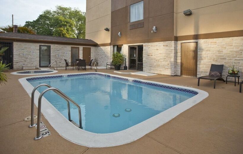 فندق Holiday Inn & Suites Spring   The Woodlands