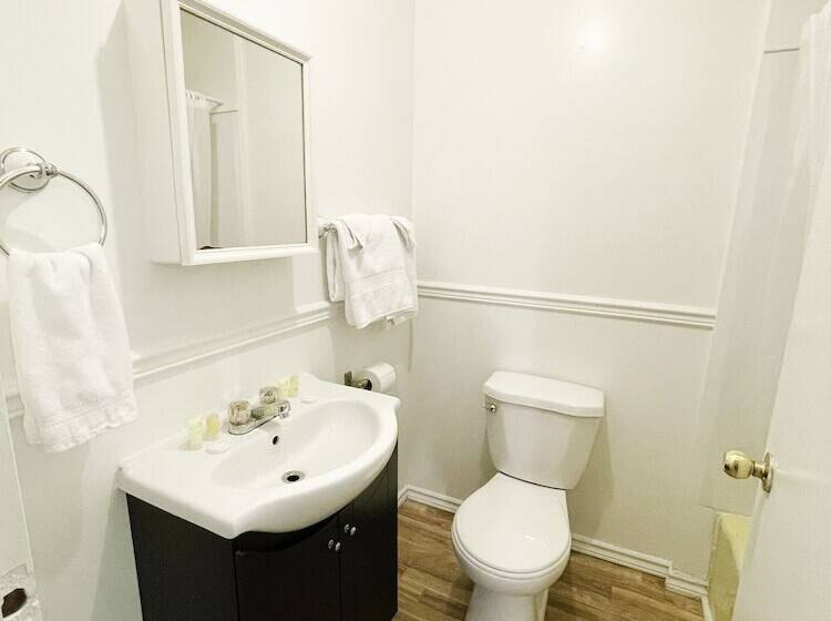 בית מלון כפרי Lincoln Inn Fredericton