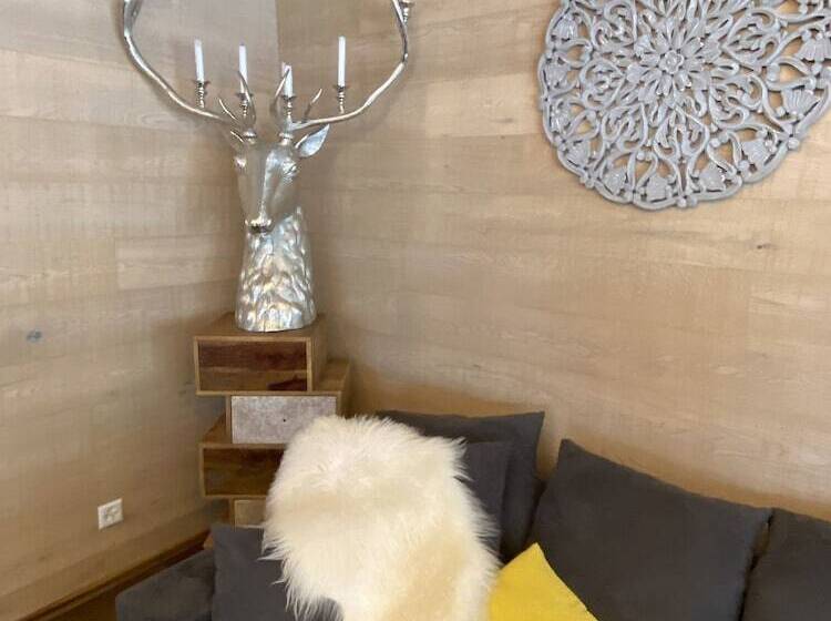 בית מלון כפרי Lodge Inn