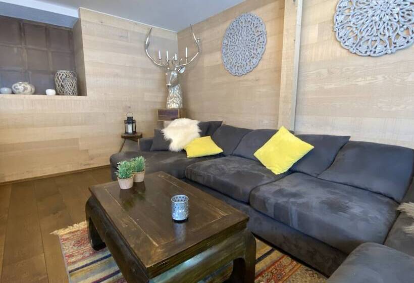 בית מלון כפרי Lodge Inn