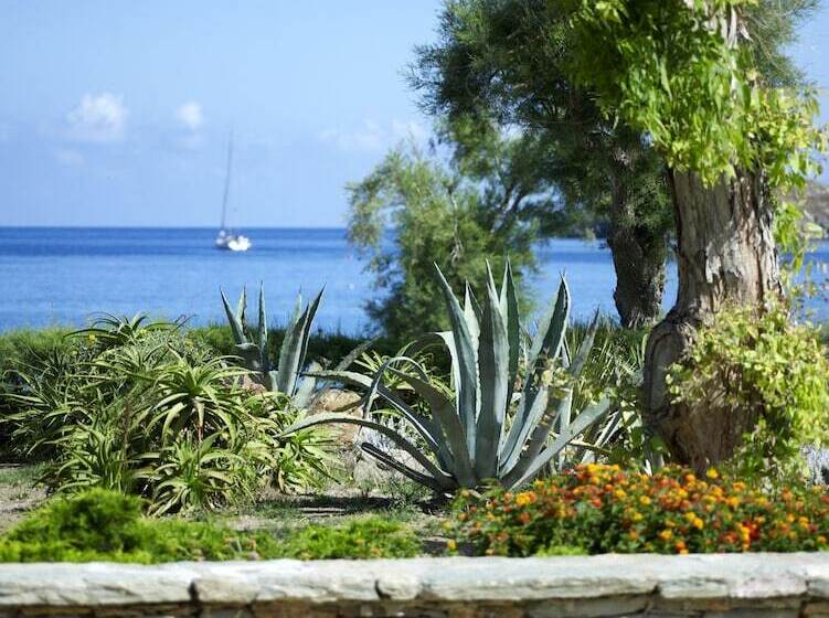 בית מלון כפרי Porto Kea Suites By Sandglass