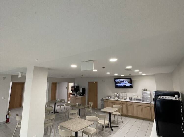 فندق Clarion Pointe Dillard Near Blue Ridge Mountains