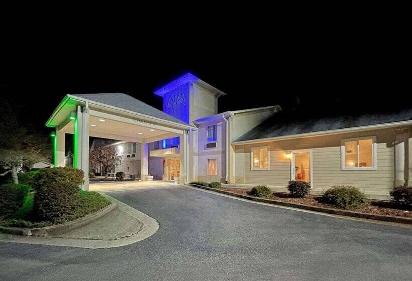 فندق Clarion Pointe Dillard Near Blue Ridge Mountains