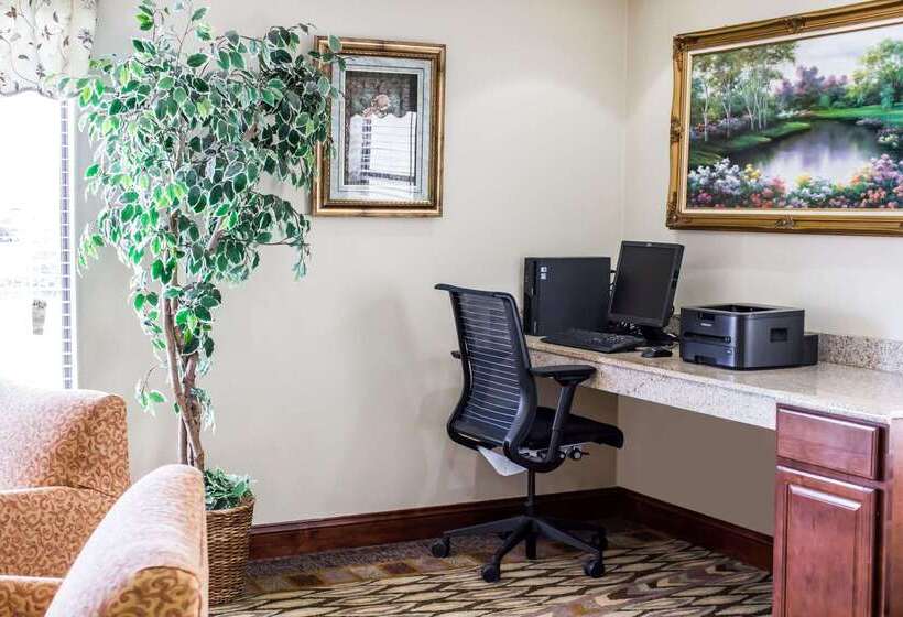 Отель Quality Inn Fuquay Varina East