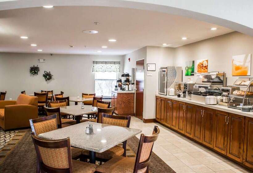 Отель Quality Inn Fuquay Varina East