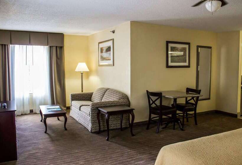 Отель Quality Inn Fuquay Varina East