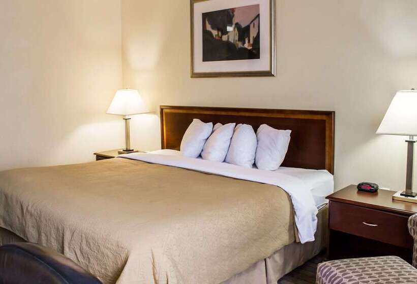 Отель Quality Inn Fuquay Varina East