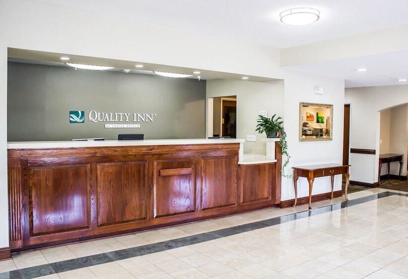 Отель Quality Inn Fuquay Varina East