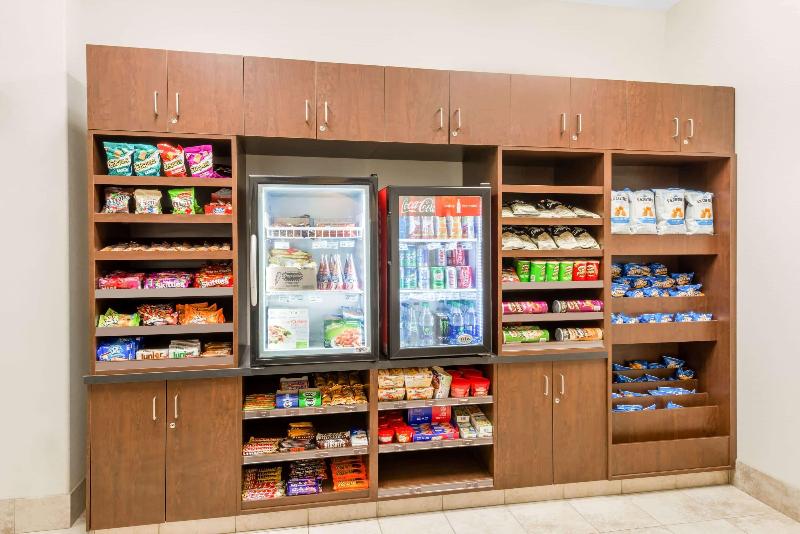 فندق Ramada By Wyndham Olds