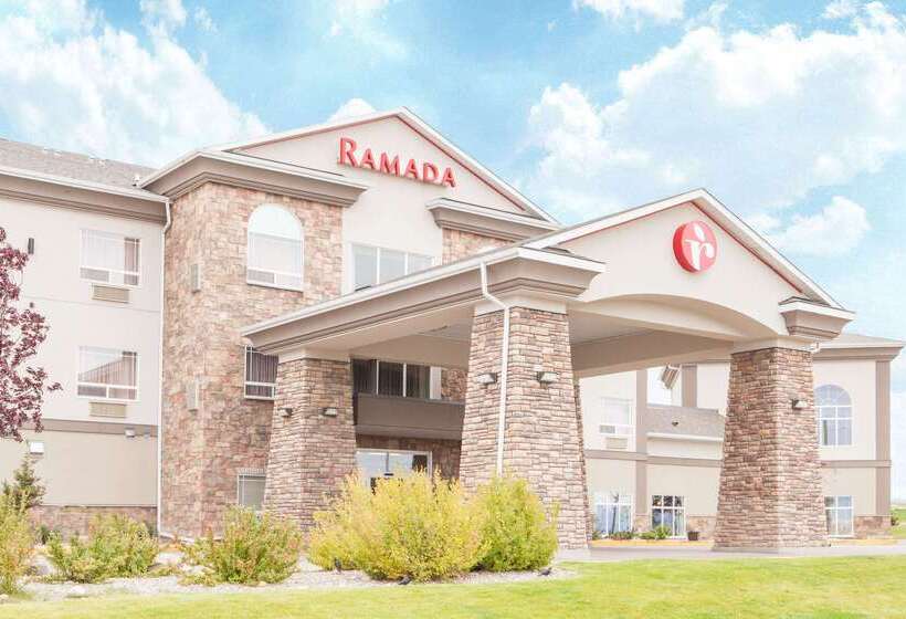 בית מלון כפרי Ramada By Wyndham Pincher Creek