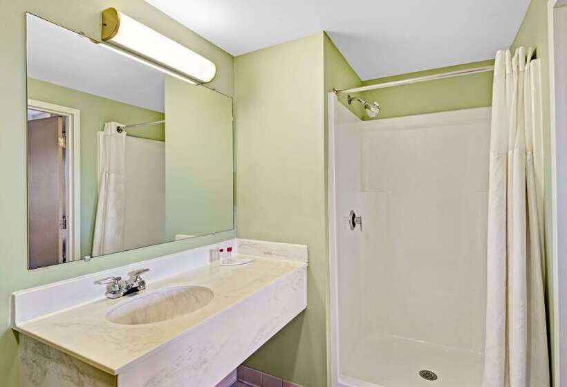 فندق Ramada By Wyndham Saco/old Orchard Beach Area