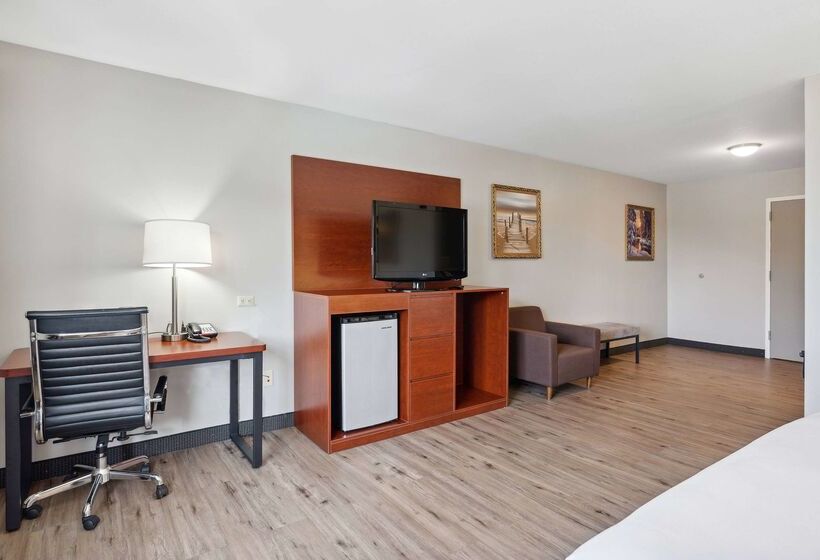 فندق Ramada By Wyndham Saco/old Orchard Beach Area