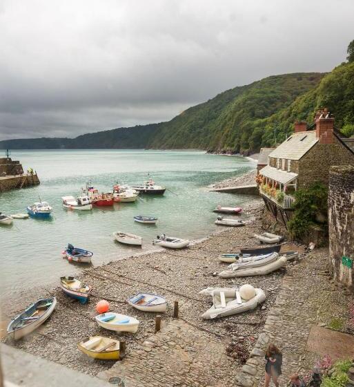 בית מלון כפרי Red Lion