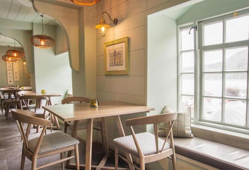 בית מלון כפרי Red Lion