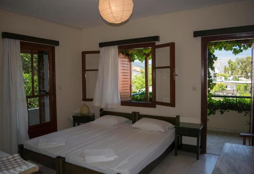 ホテル Staggia Studios