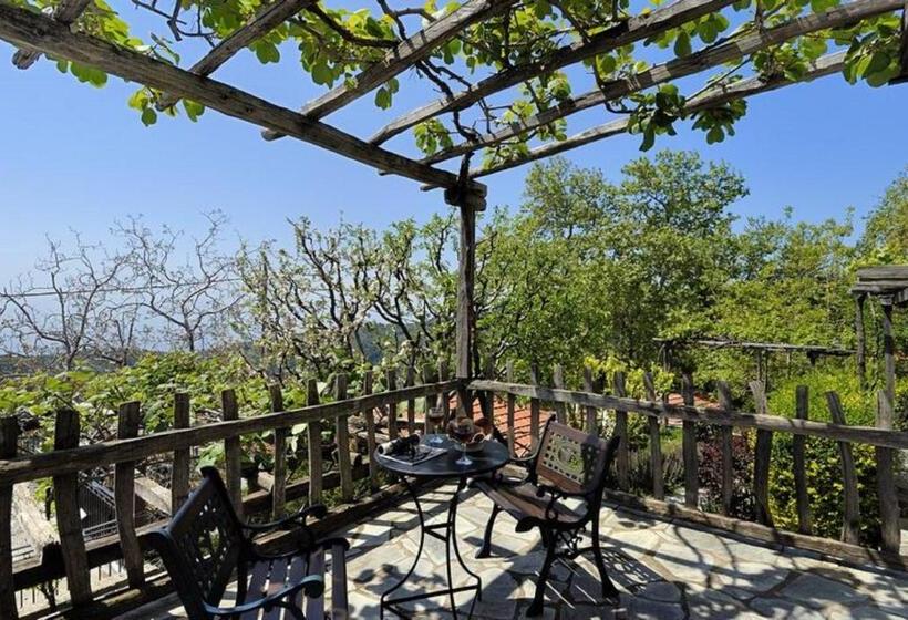 בית מלון כפרי Stoikos