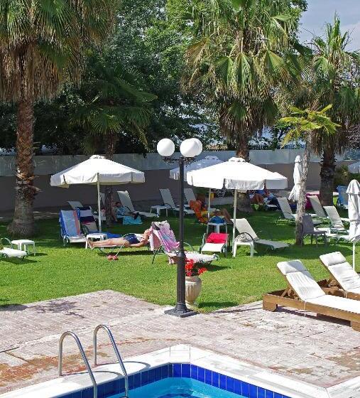 Отель Sun Beach