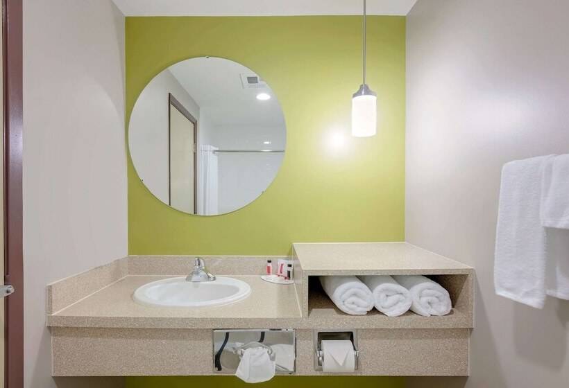 فندق Super 8 By Wyndham Kapuskasing