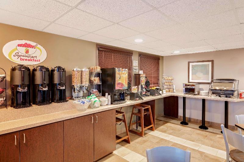 فندق Super 8 By Wyndham Kapuskasing