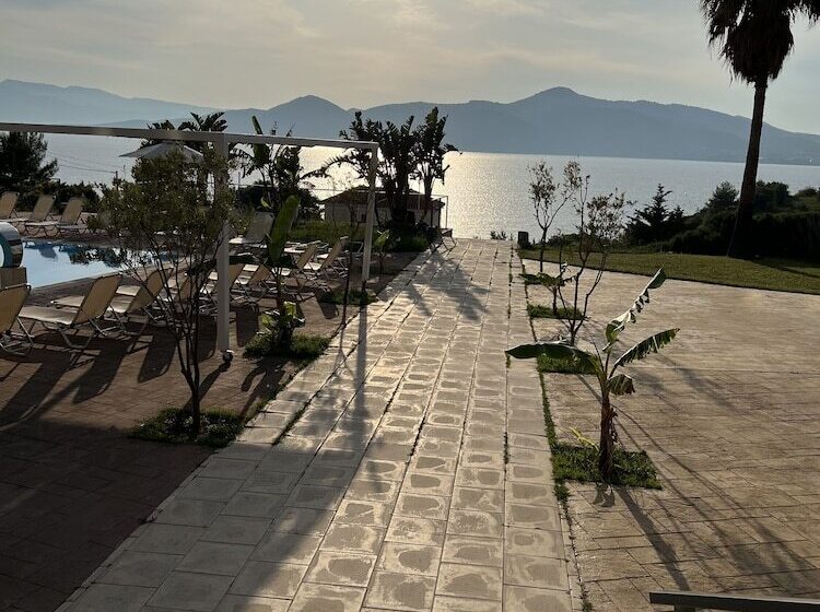 בית מלון כפרי Thalassa